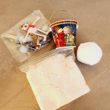 Load image into Gallery viewer, Snowman Sensory Box